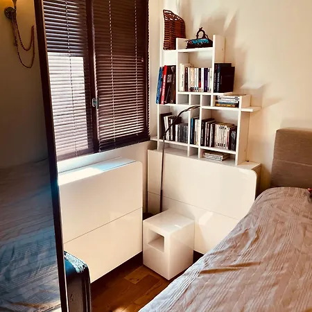 Appartement Jolie 2 Pieces Avec Balcon 15 Eme